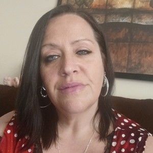 Meet your Posher, Carolyn